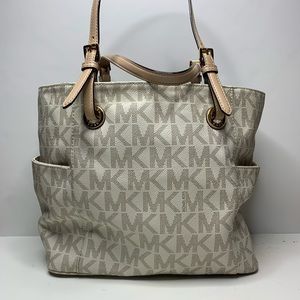 MK PURSE